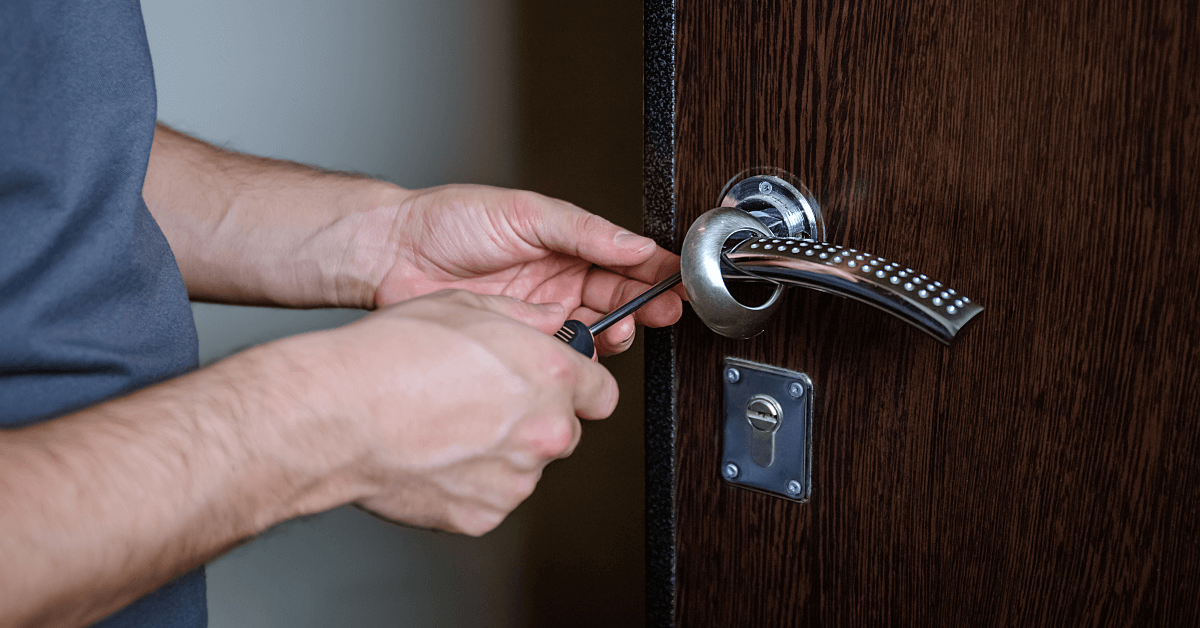 professional locksmith rekey your new home before moving to Boynton beach Fl